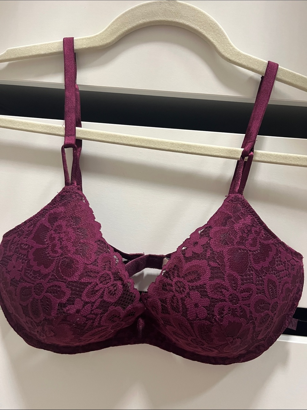 Victoria's Secret Lace wireless padded Push-Up Bra in Plum